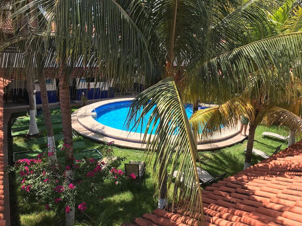 Hotel Plaza Almendros, Isla Mujeres Exterior foto