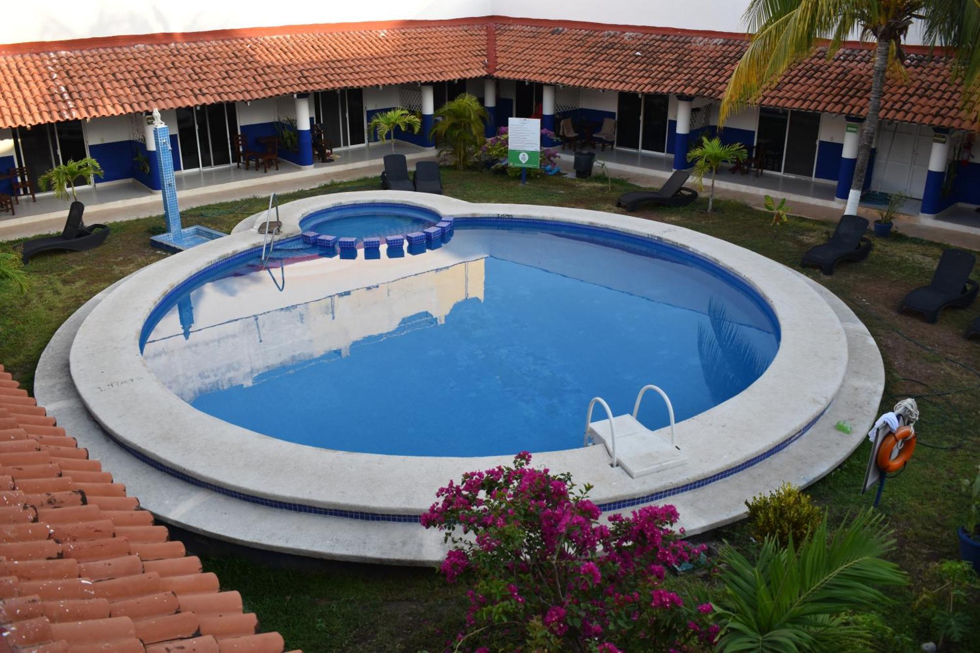 Hotel Plaza Almendros, Isla Mujeres Exterior foto